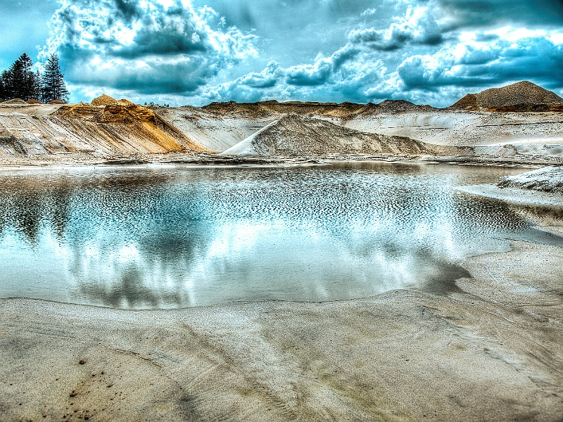 _MG_0735And10more_tonemapped   - lake.jpg
